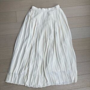 Uniqlo Pleated Chiffon Midi Skirt | S